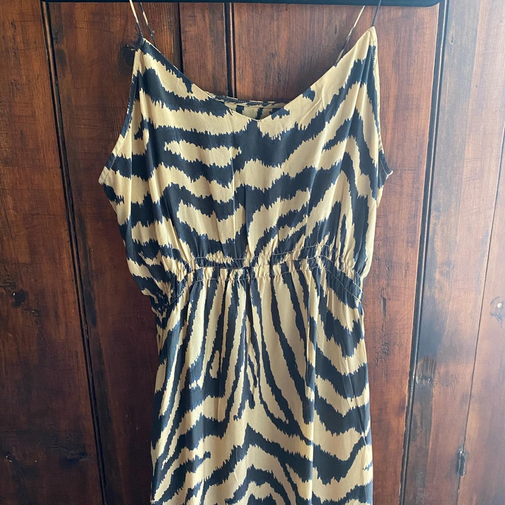 Vix Paula Hermanny Cape Karine Long Dress - Picture 4 of 8